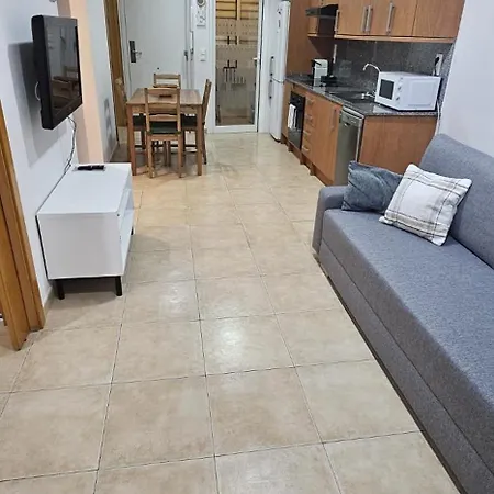 Con Piscina Y Cerca De La Playa Lägenhet